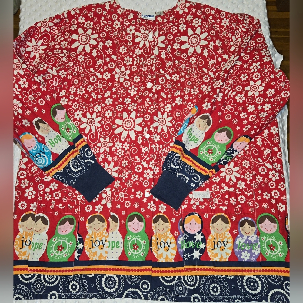 Landau Scrub Top Size XL Womens Nurse Jacket Multicolor Christmas Snap Up